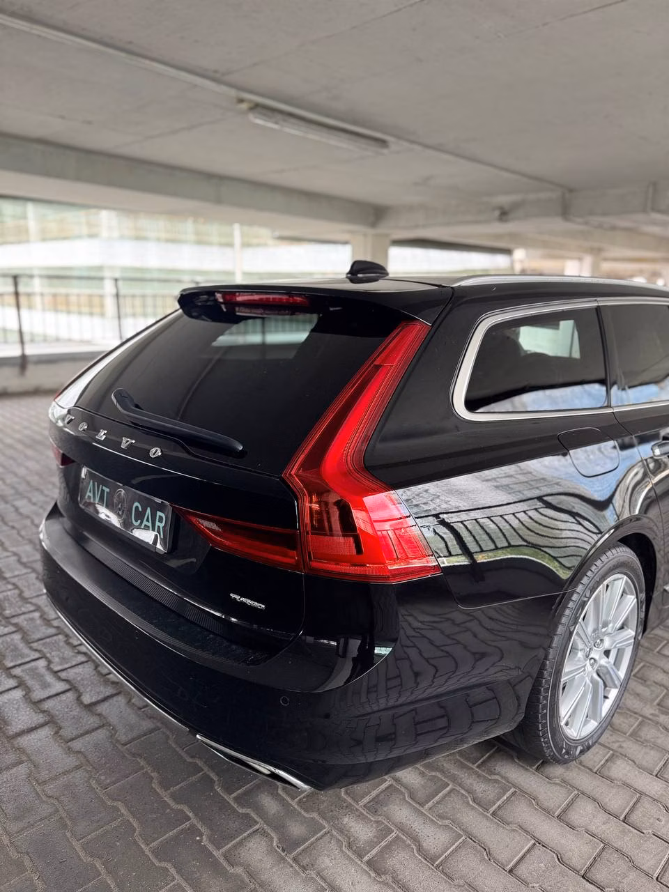 Volvo V90 фото 8