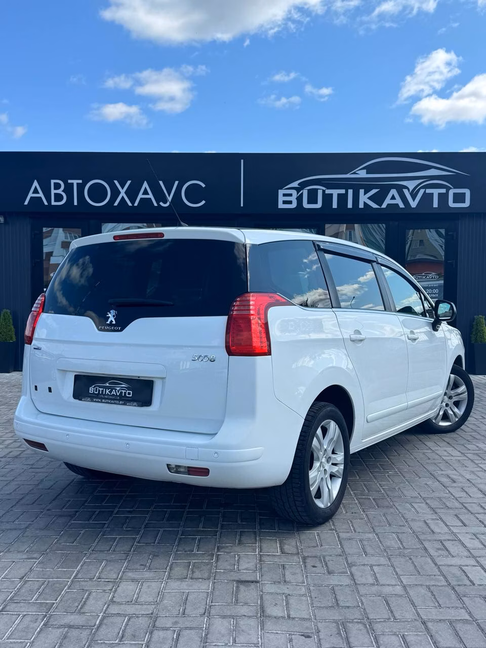 Peugeot 5008 фото 6