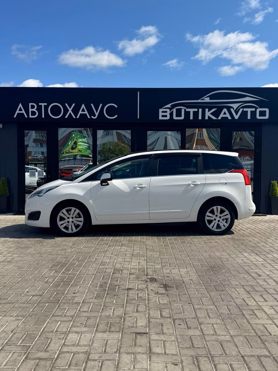 Peugeot 5008 фото 8