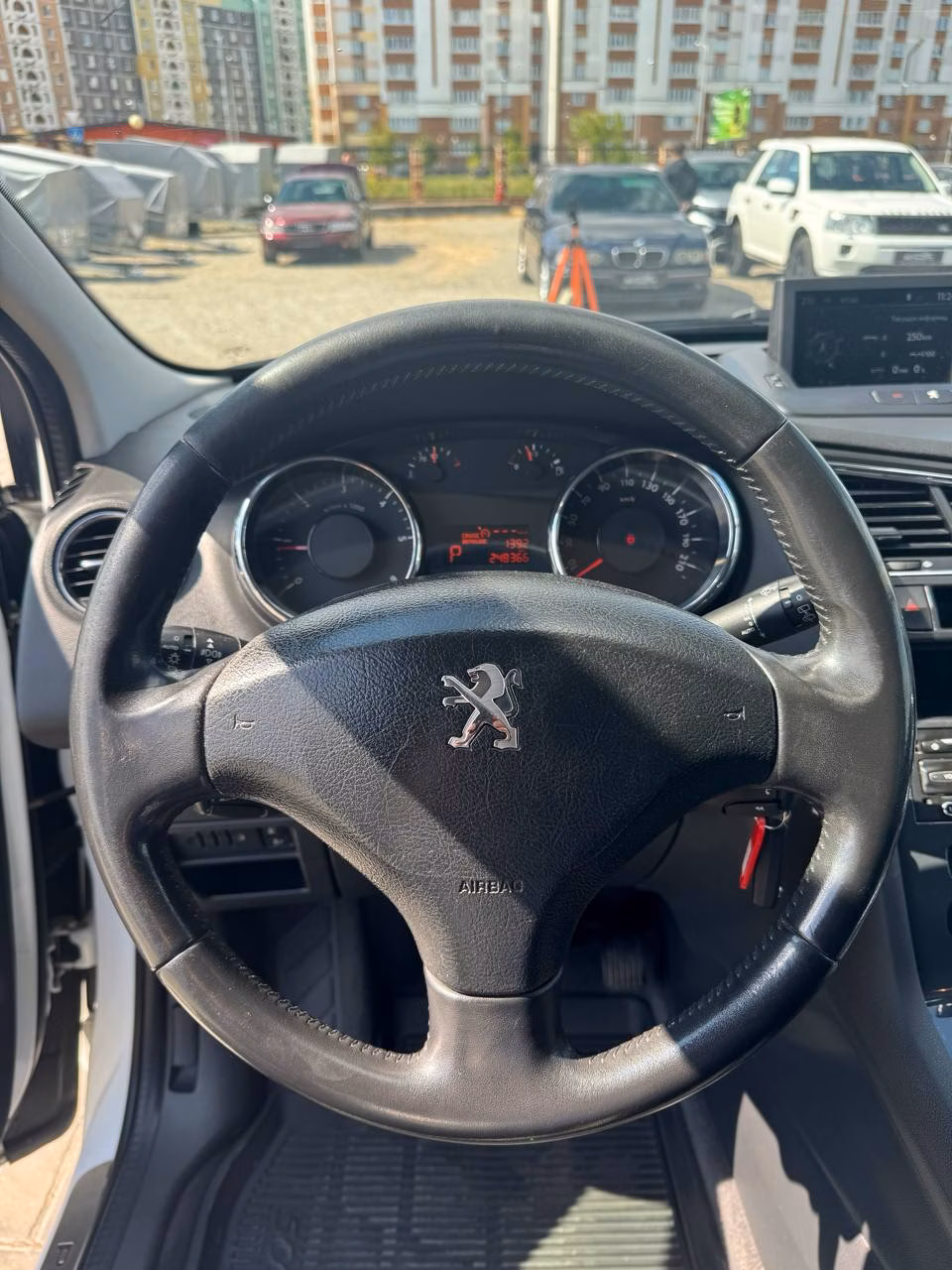 Peugeot 5008 фото 15