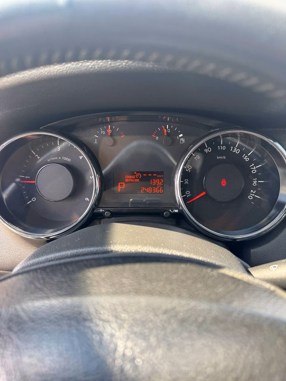 Peugeot 5008 фото 16