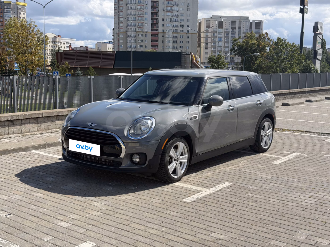 MINI Clubman фото 8