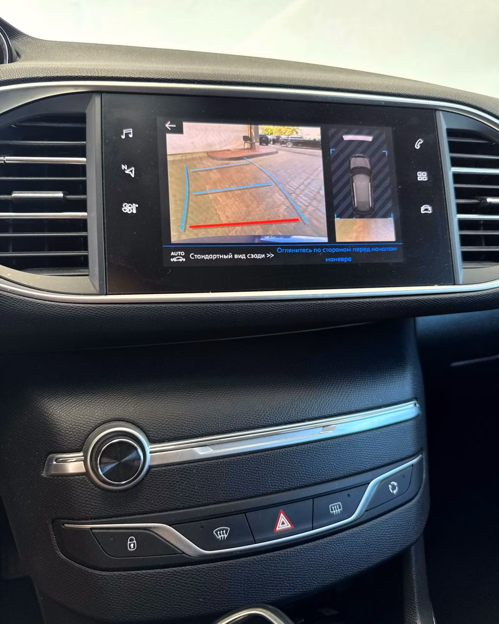 Peugeot 308 фото 12