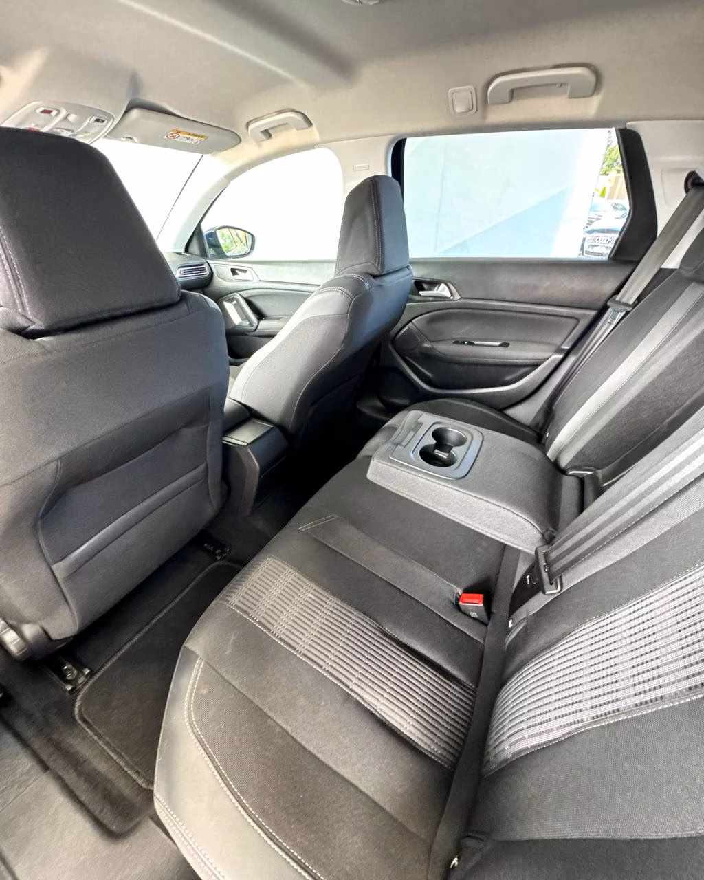 Peugeot 308 фото 13