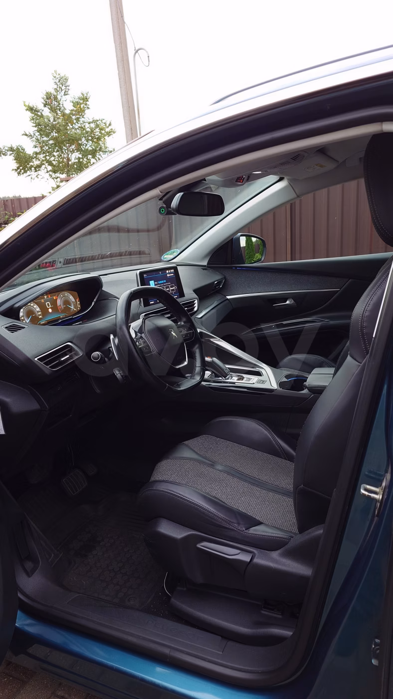 Peugeot 5008 фото 11