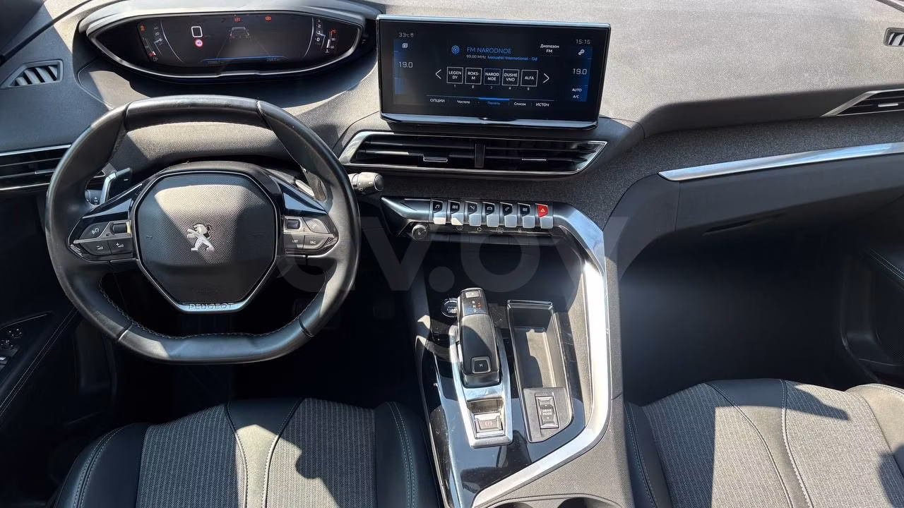 Peugeot 5008 фото 9