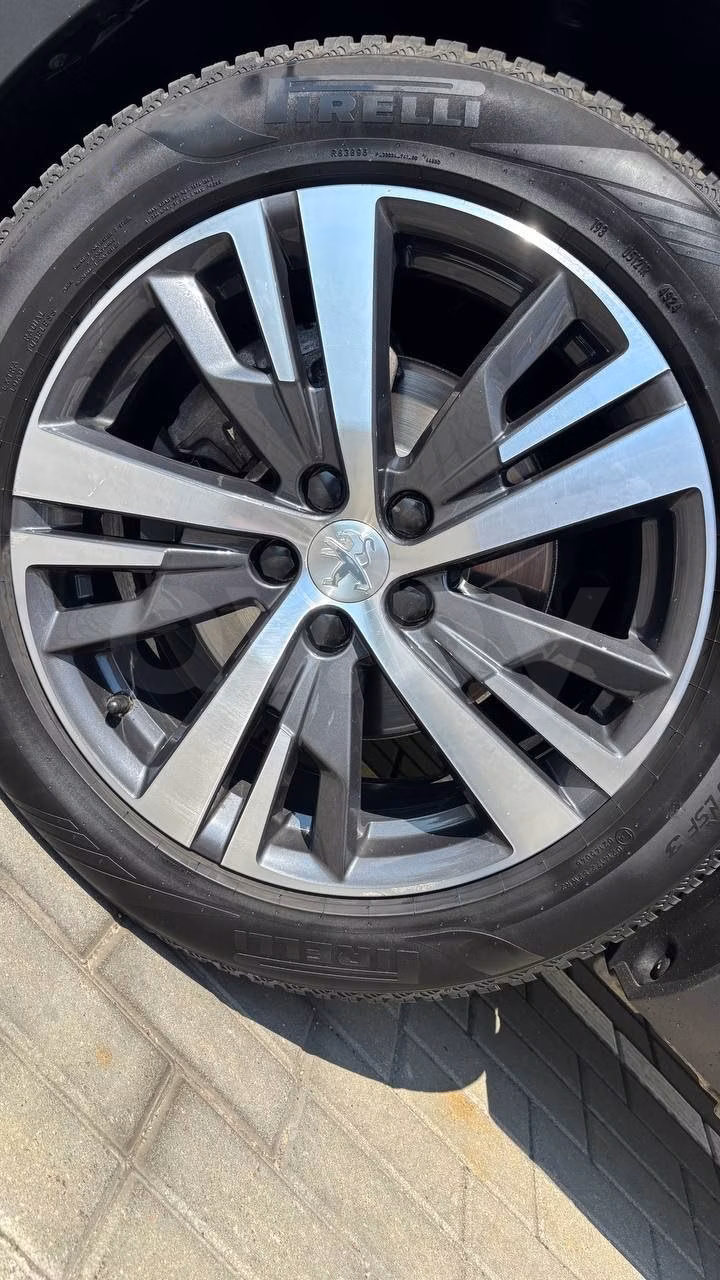 Peugeot 5008 фото 19