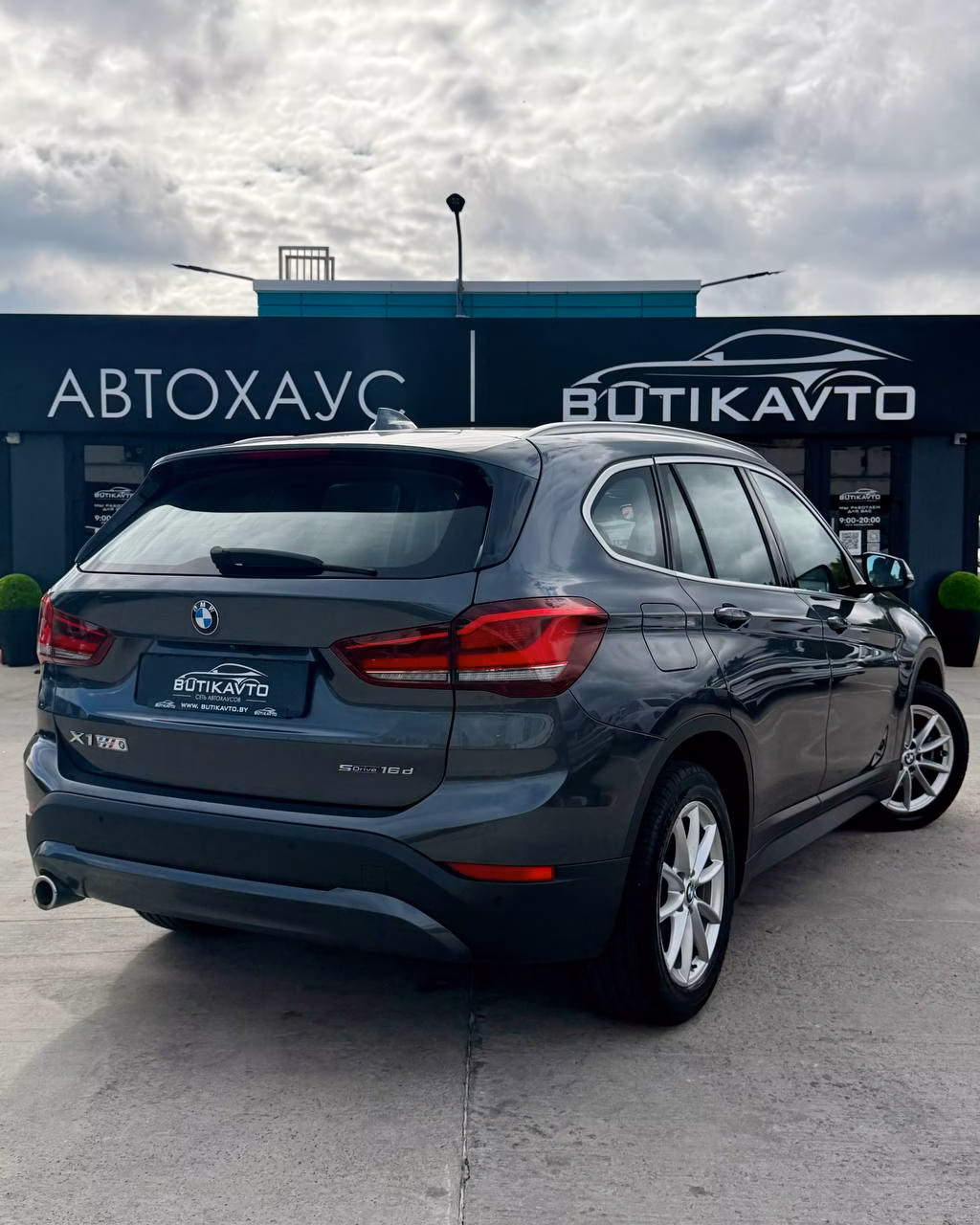 BMW X1 фото 6