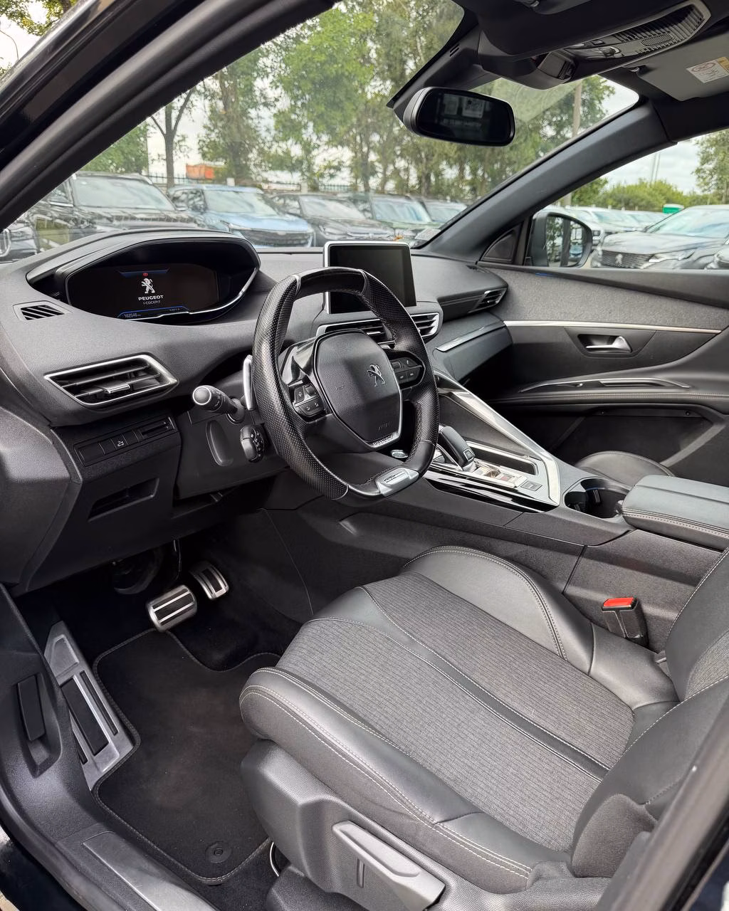 Peugeot 5008 фото 9