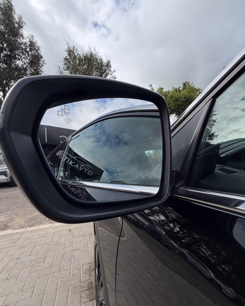 Peugeot 5008 фото 12