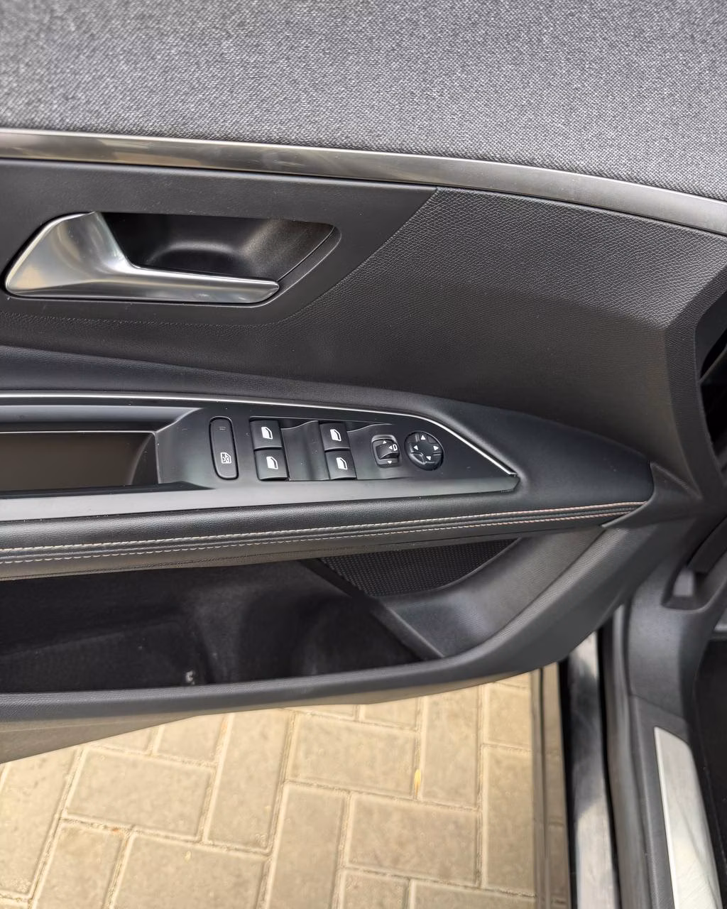 Peugeot 5008 фото 14