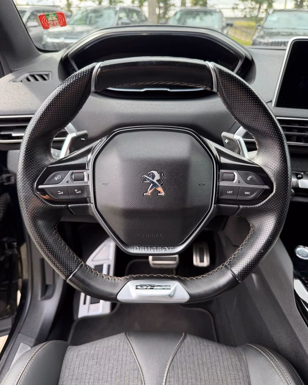 Peugeot 5008 фото 17