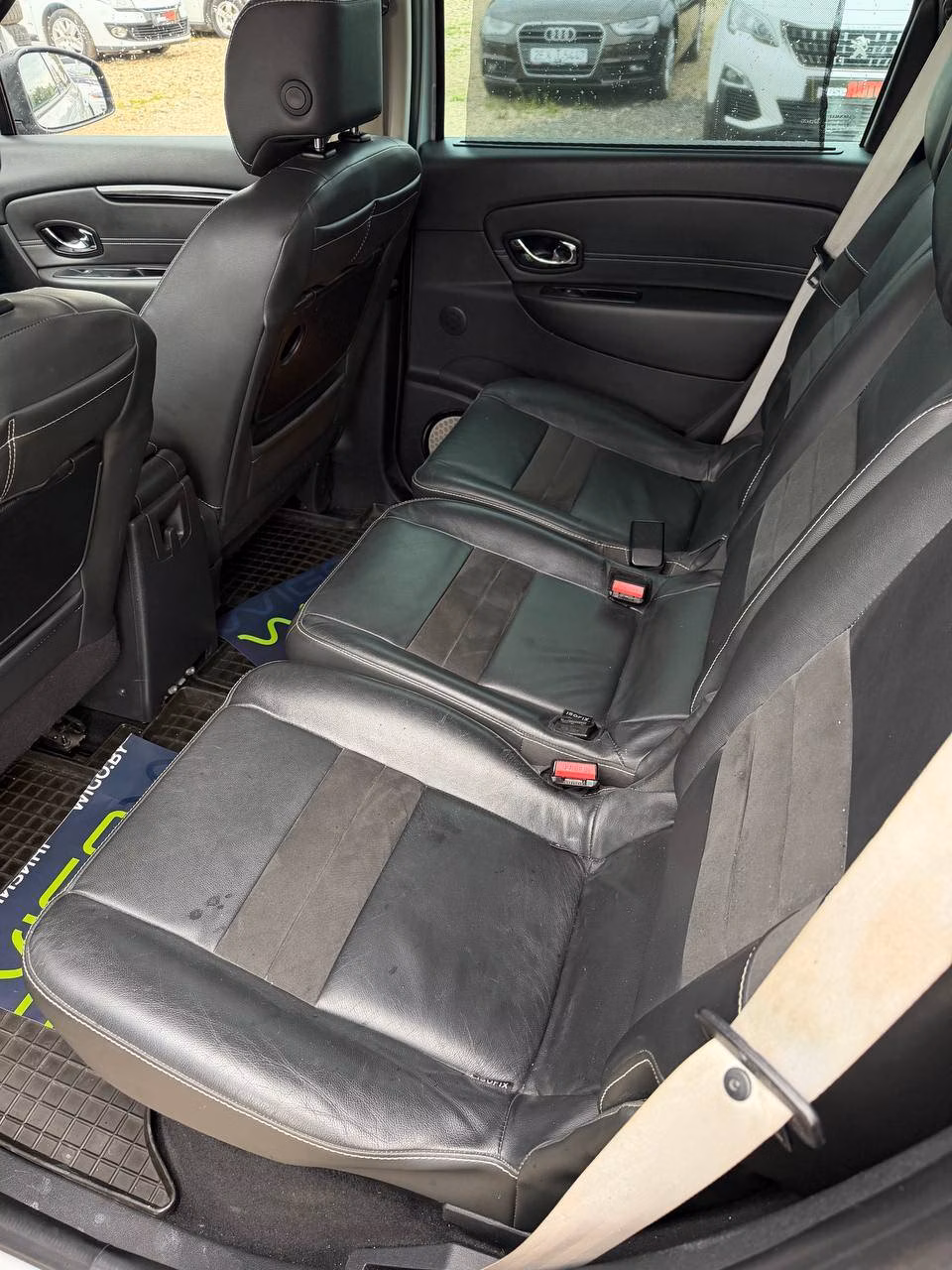Renault Scenic фото 11