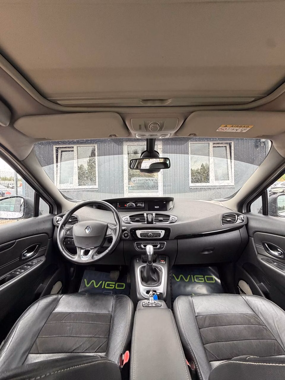 Renault Scenic фото 9