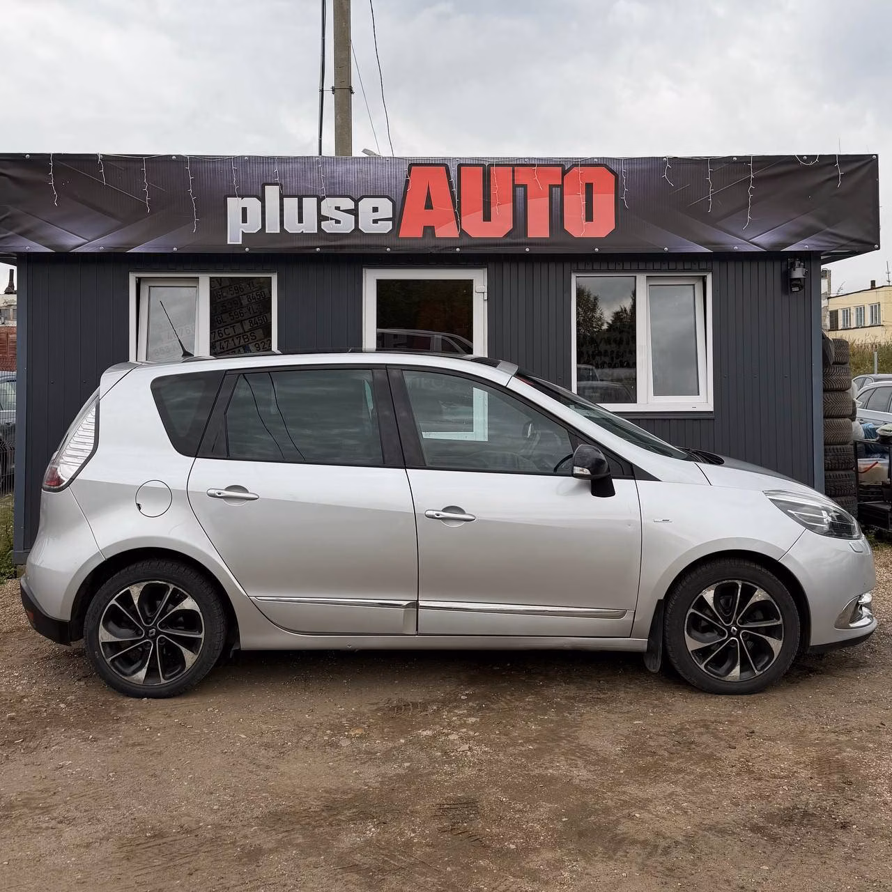 Renault Scenic фото 8
