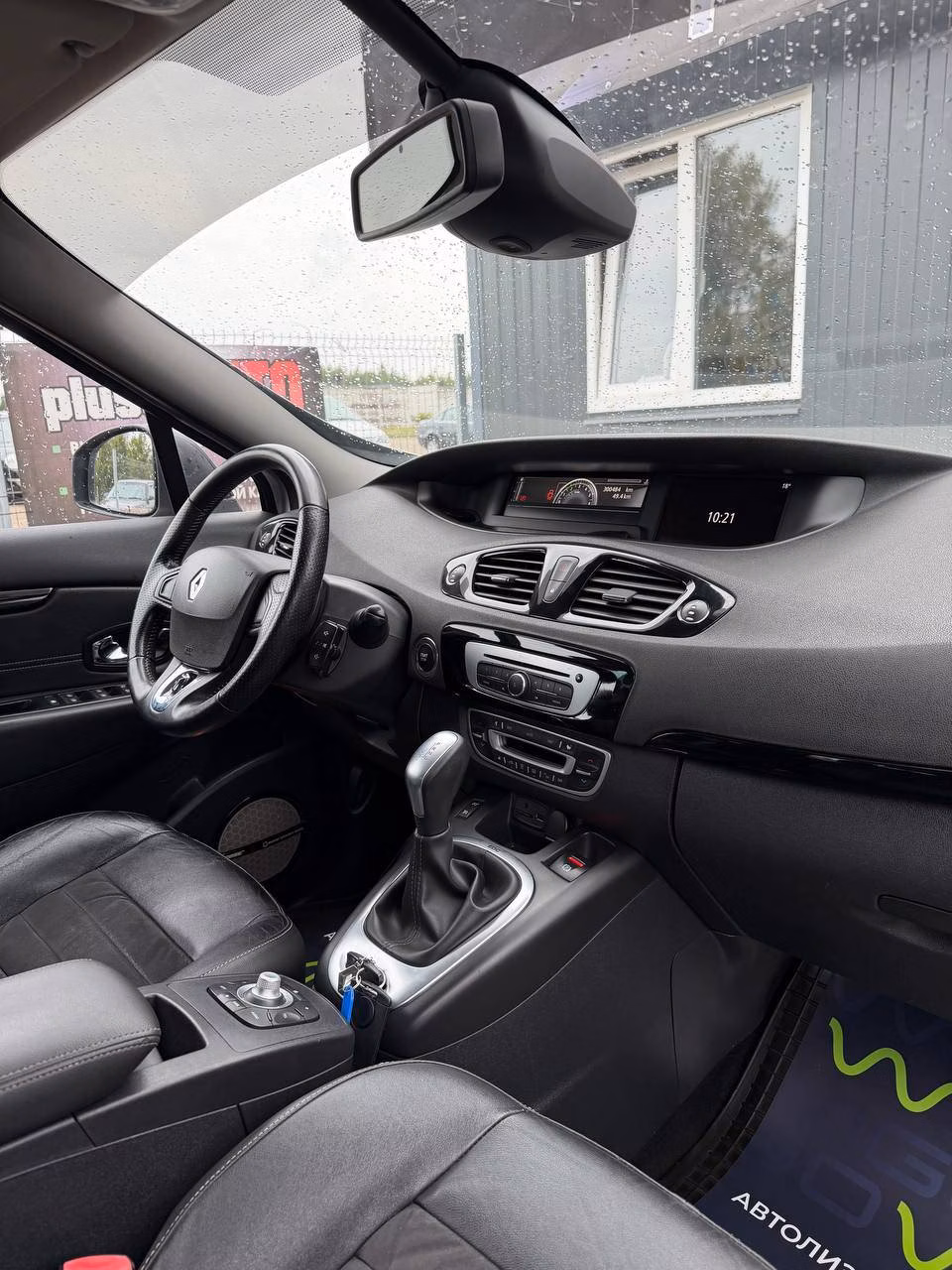 Renault Scenic фото 10