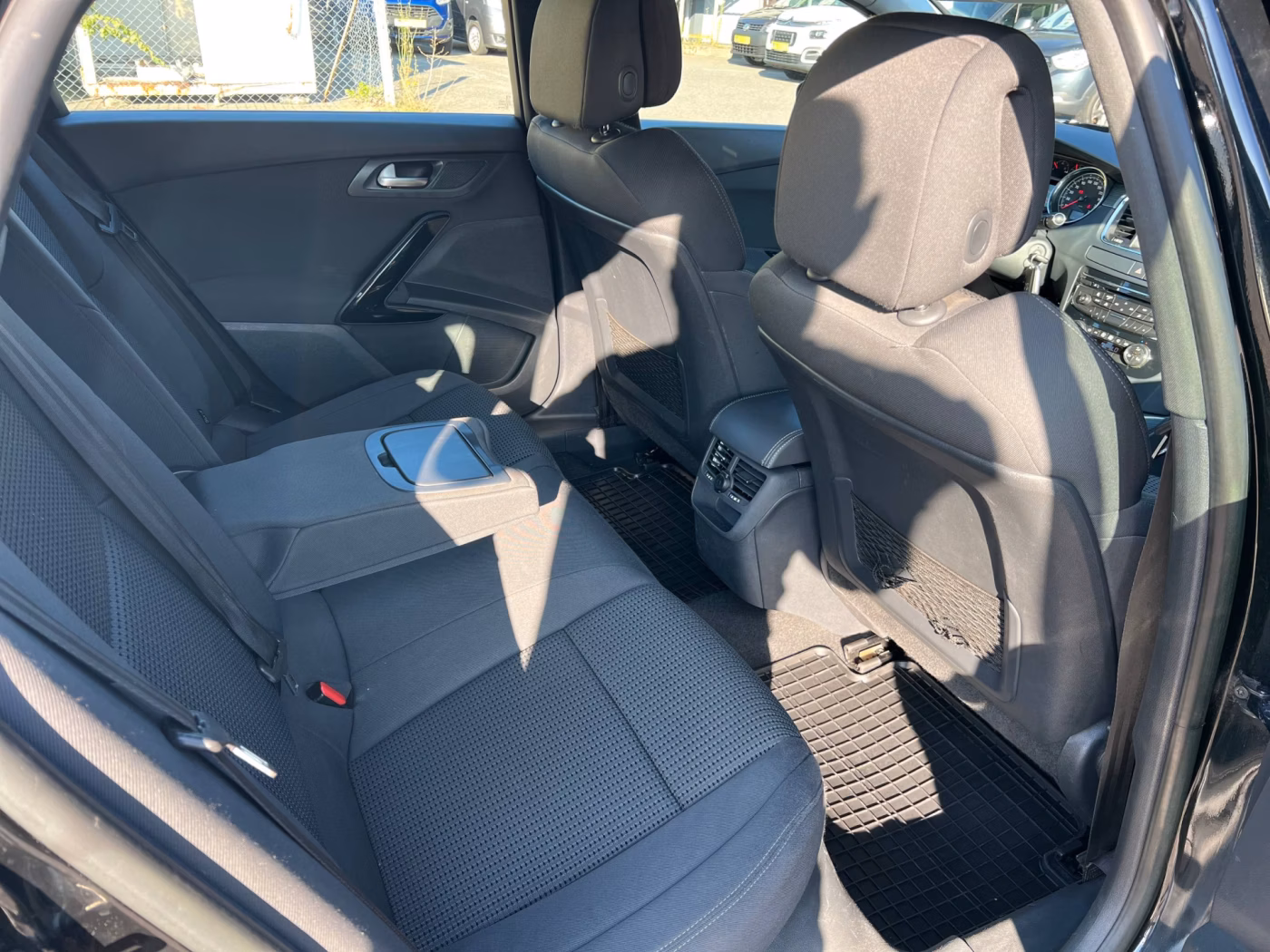 Peugeot 508 фото 18