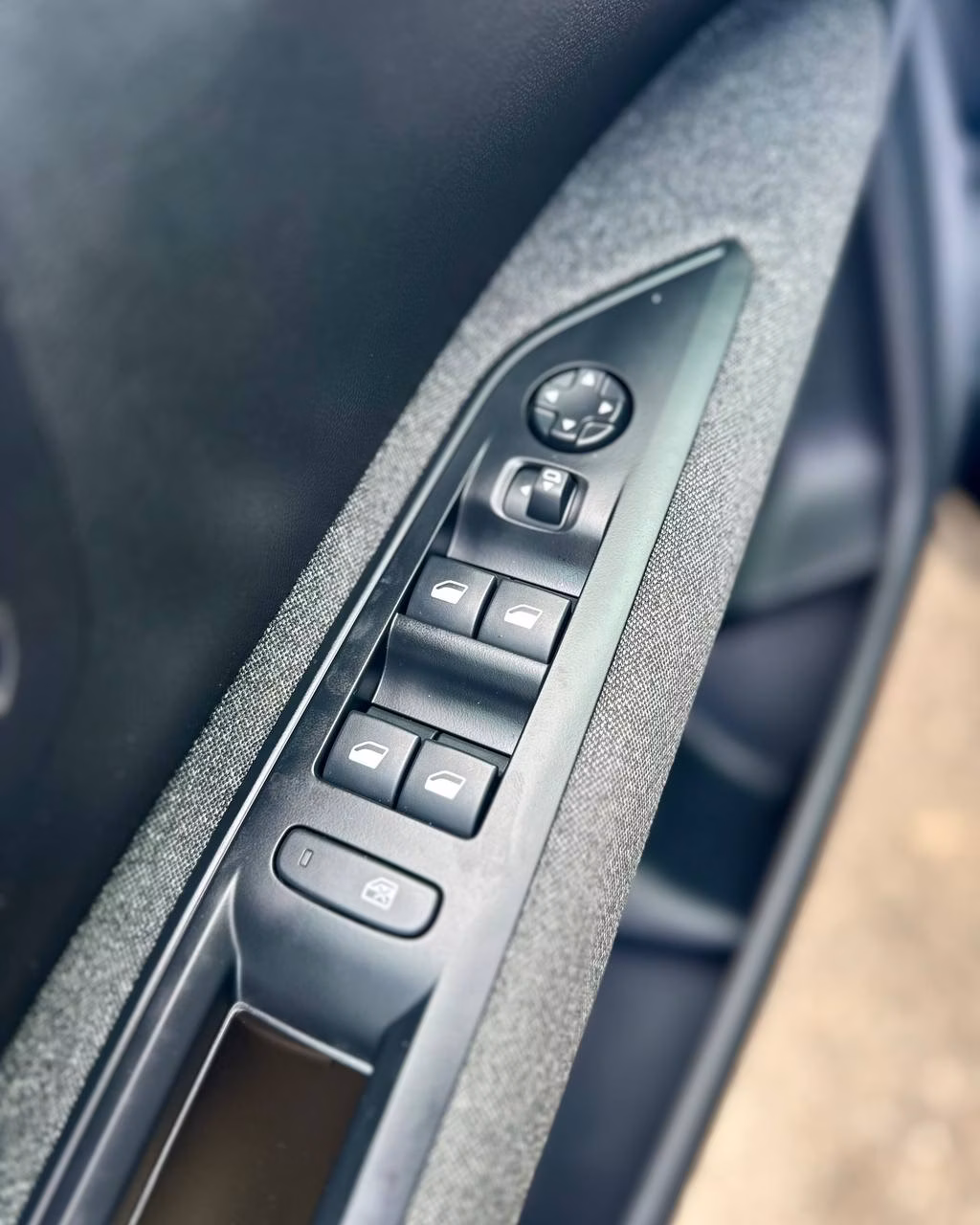 Peugeot 5008 фото 12