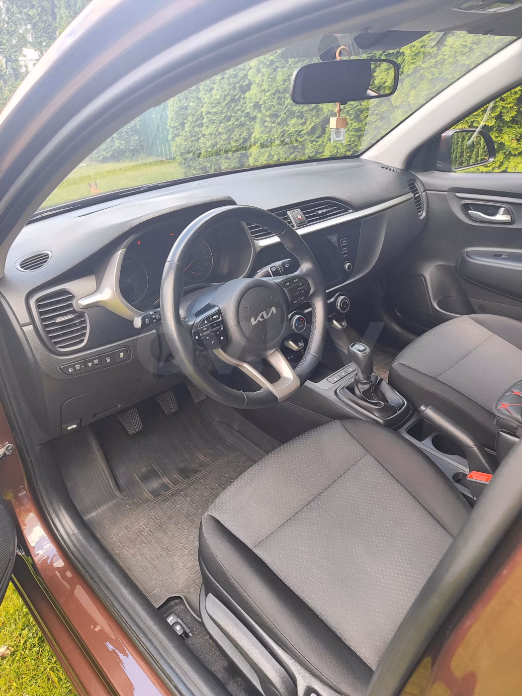 Kia Rio фото 9