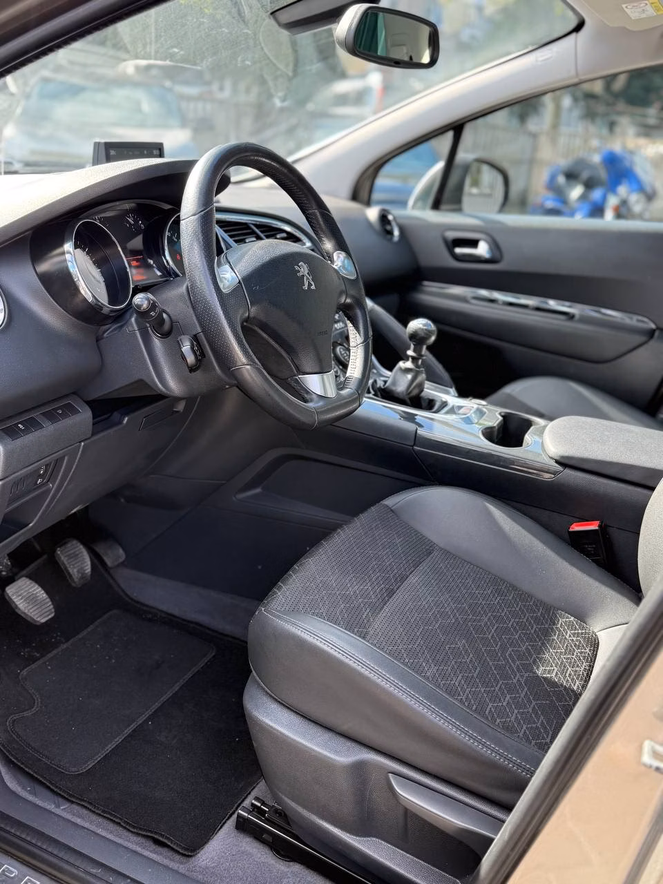 Peugeot 3008 фото 9