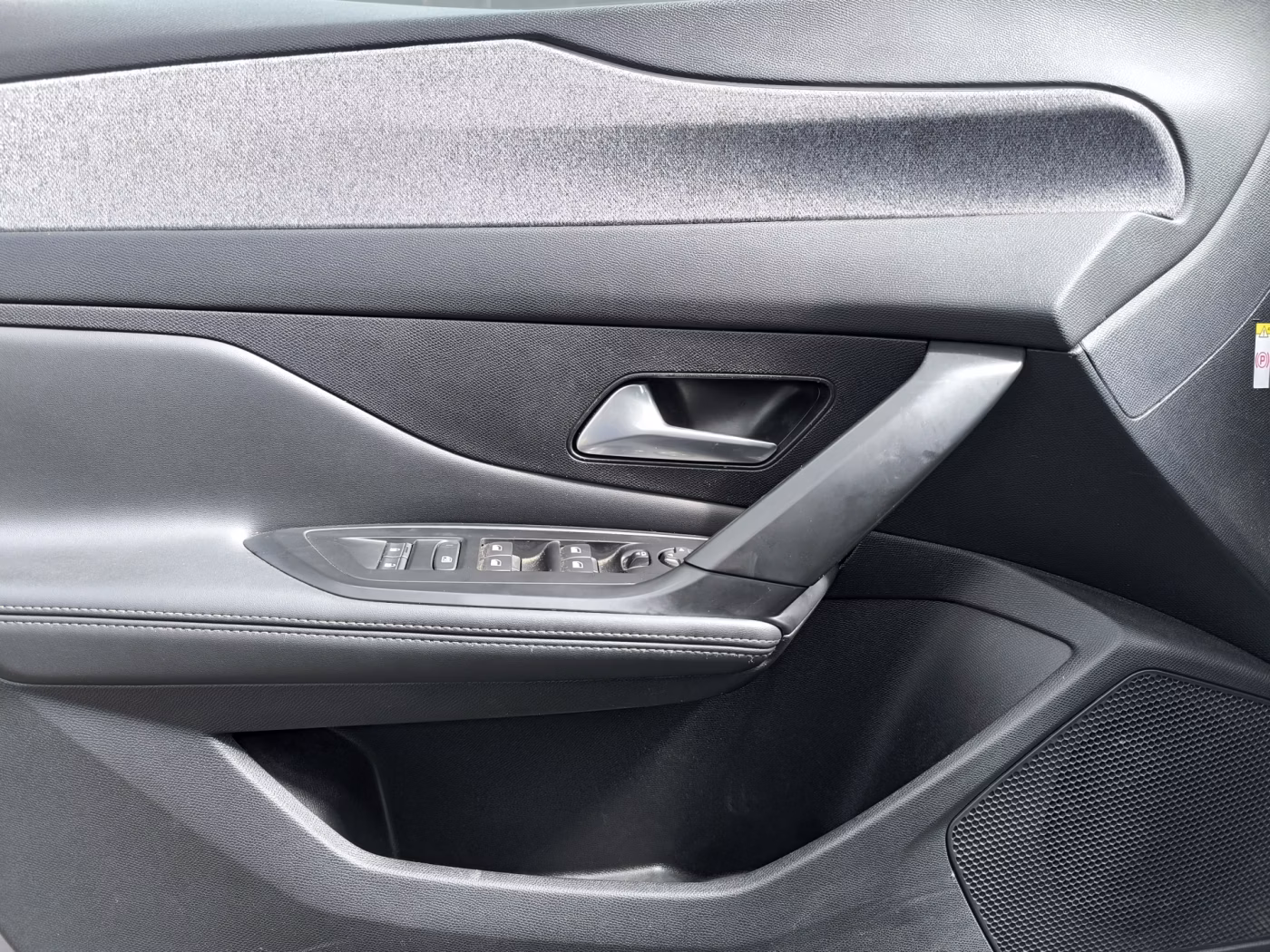 Peugeot 308 фото 7