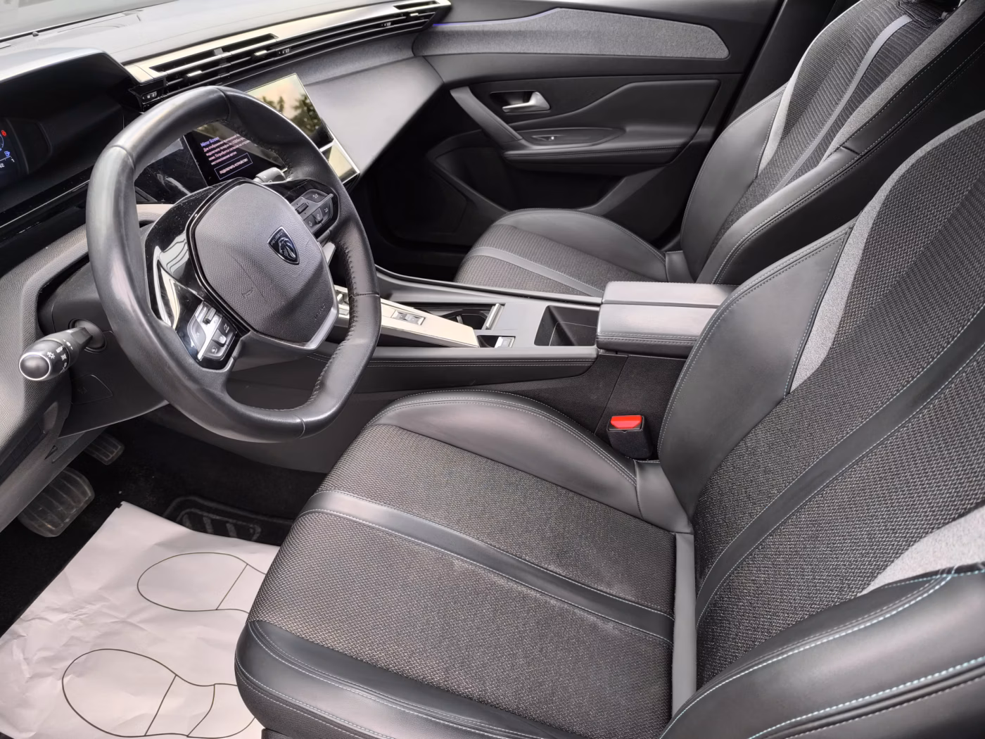 Peugeot 308 фото 8