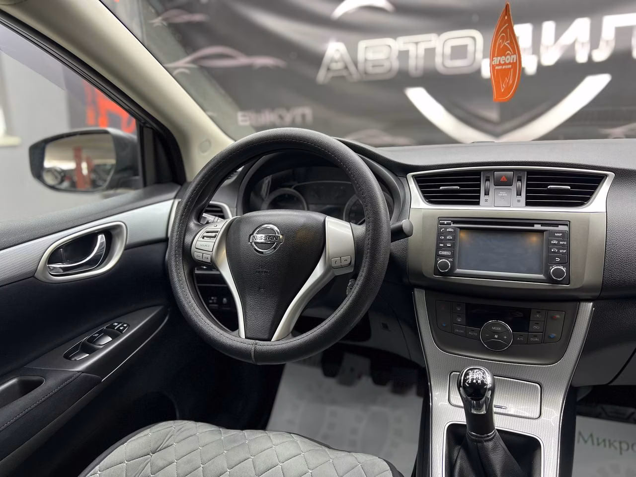 Nissan Sentra фото 13