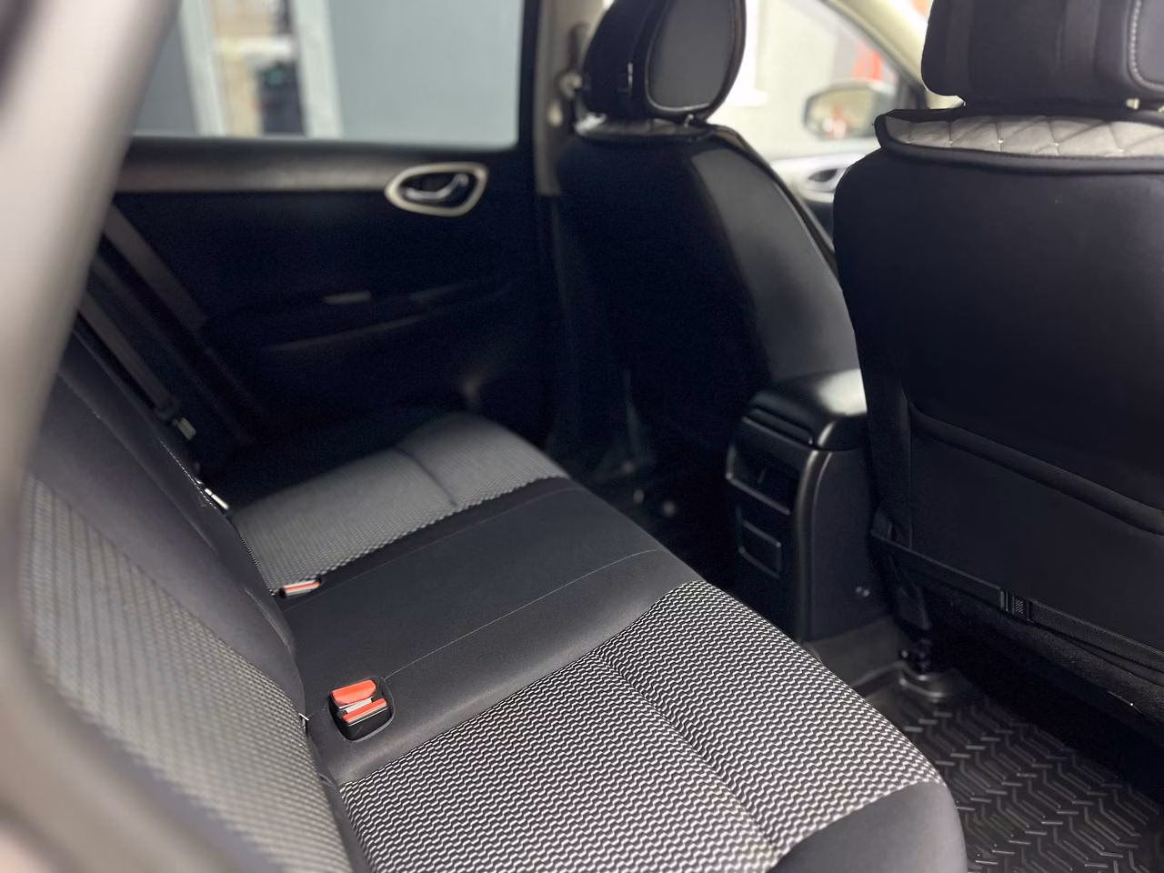 Nissan Sentra фото 9