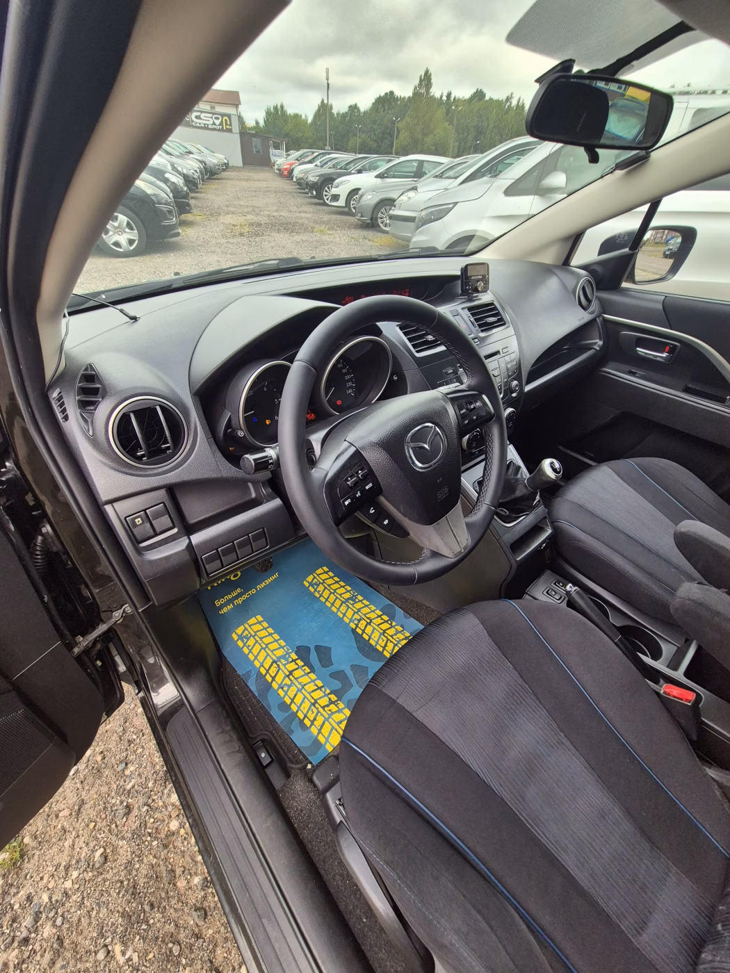 Mazda 5 фото 7