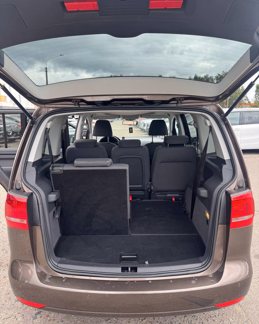Volkswagen Touran фото 14