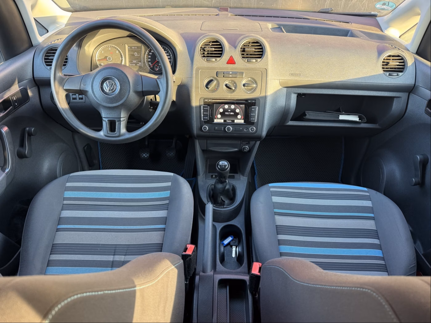 Volkswagen Caddy фото 8
