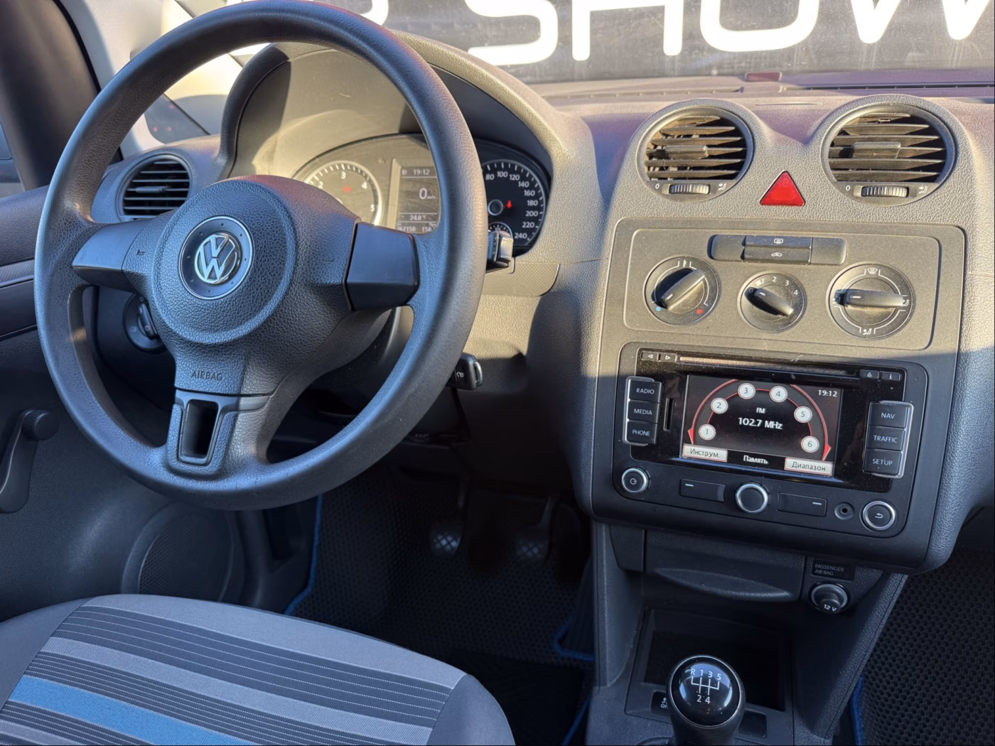 Volkswagen Caddy фото 10