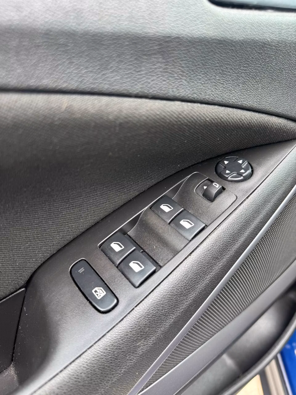 Opel Crossland X фото 15