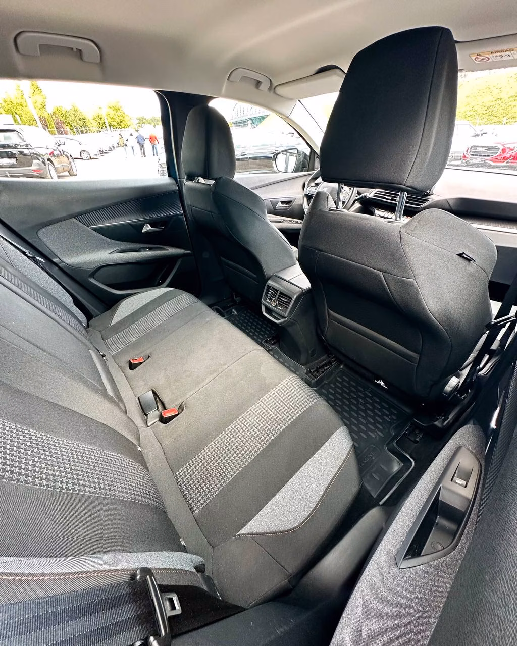 Peugeot 3008 фото 23