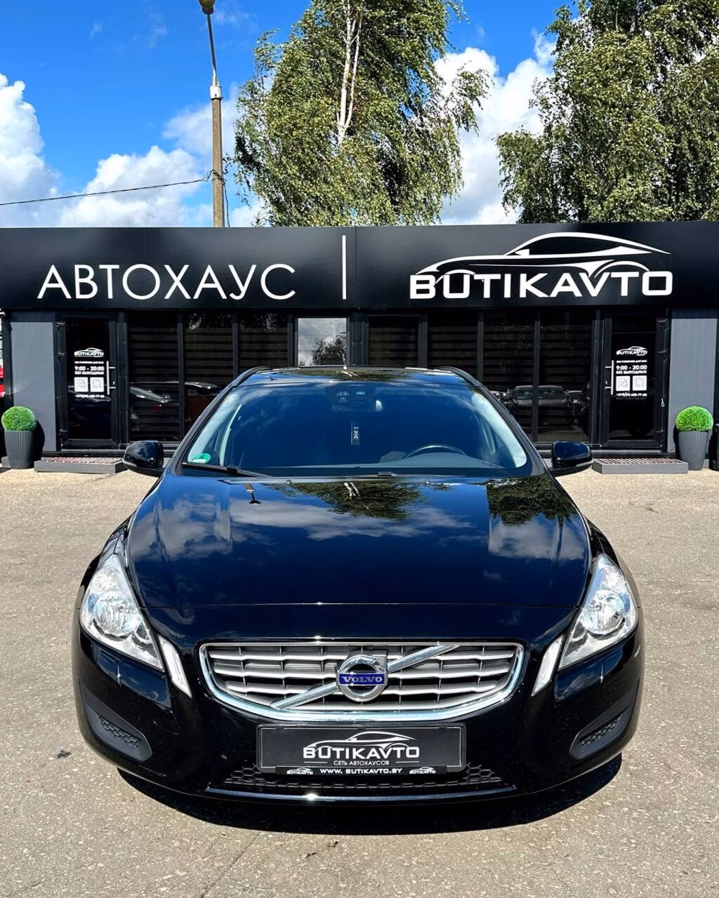 Volvo V60 фото 2
