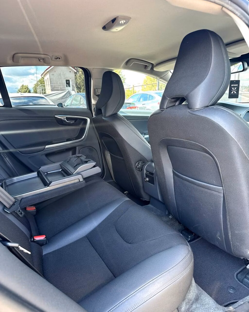 Volvo V60 фото 13