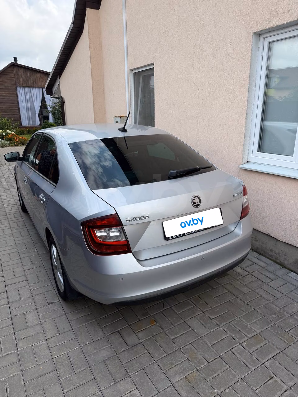 Skoda Rapid фото 2