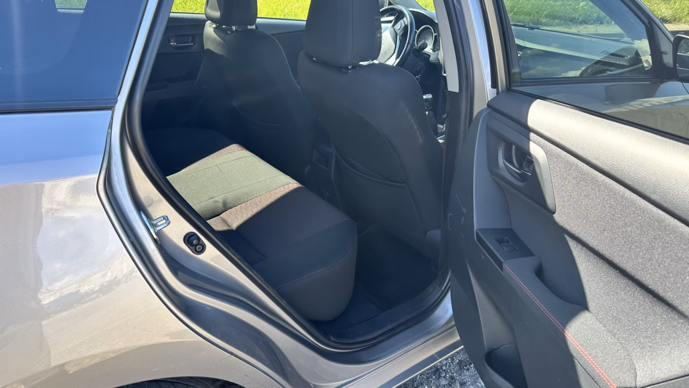 Toyota Auris фото 23