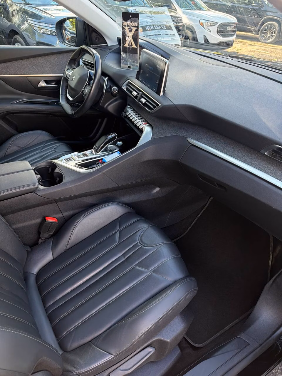 Peugeot 3008 фото 12