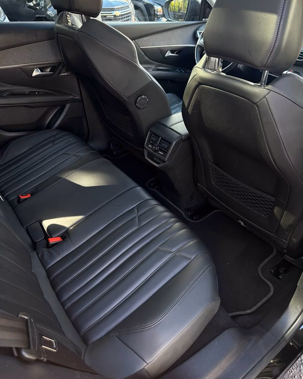 Peugeot 3008 фото 14