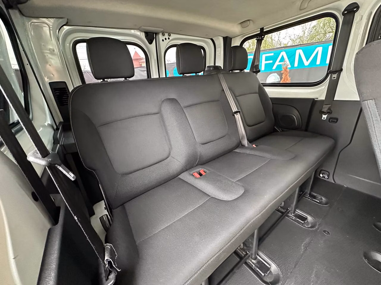 Renault Trafic фото 14