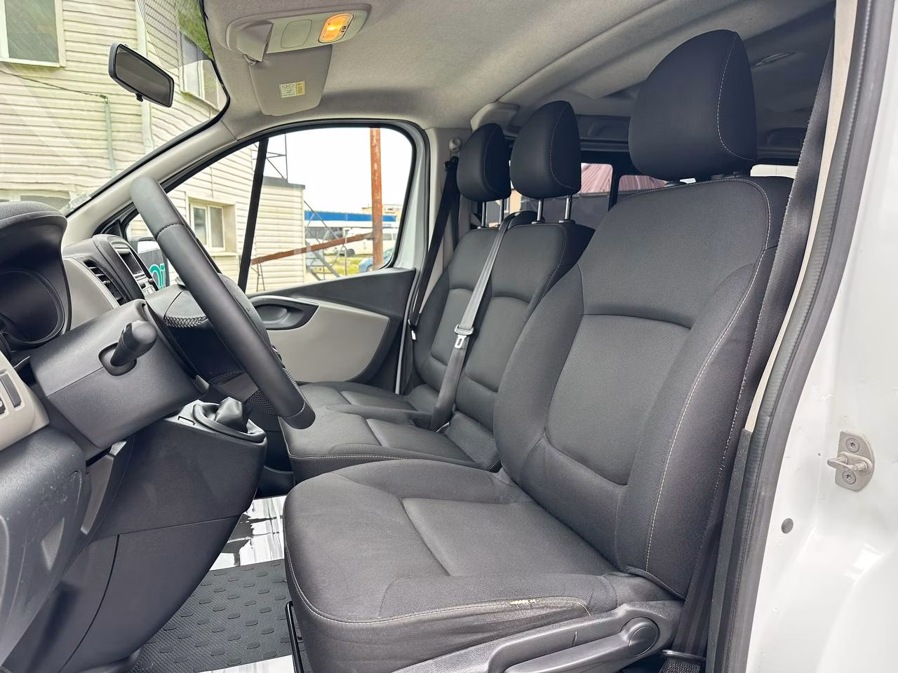 Renault Trafic фото 12