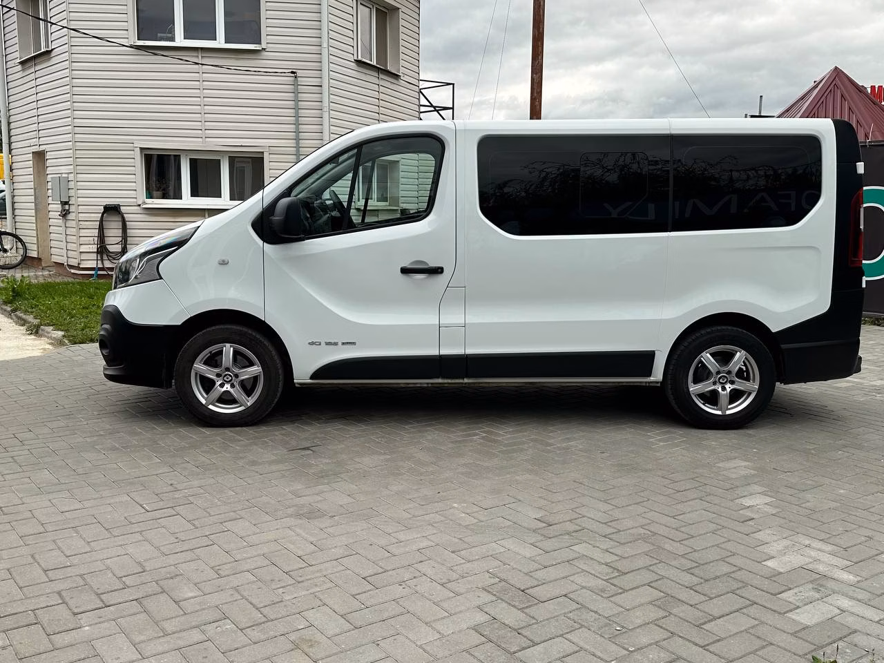 Renault Trafic фото 5