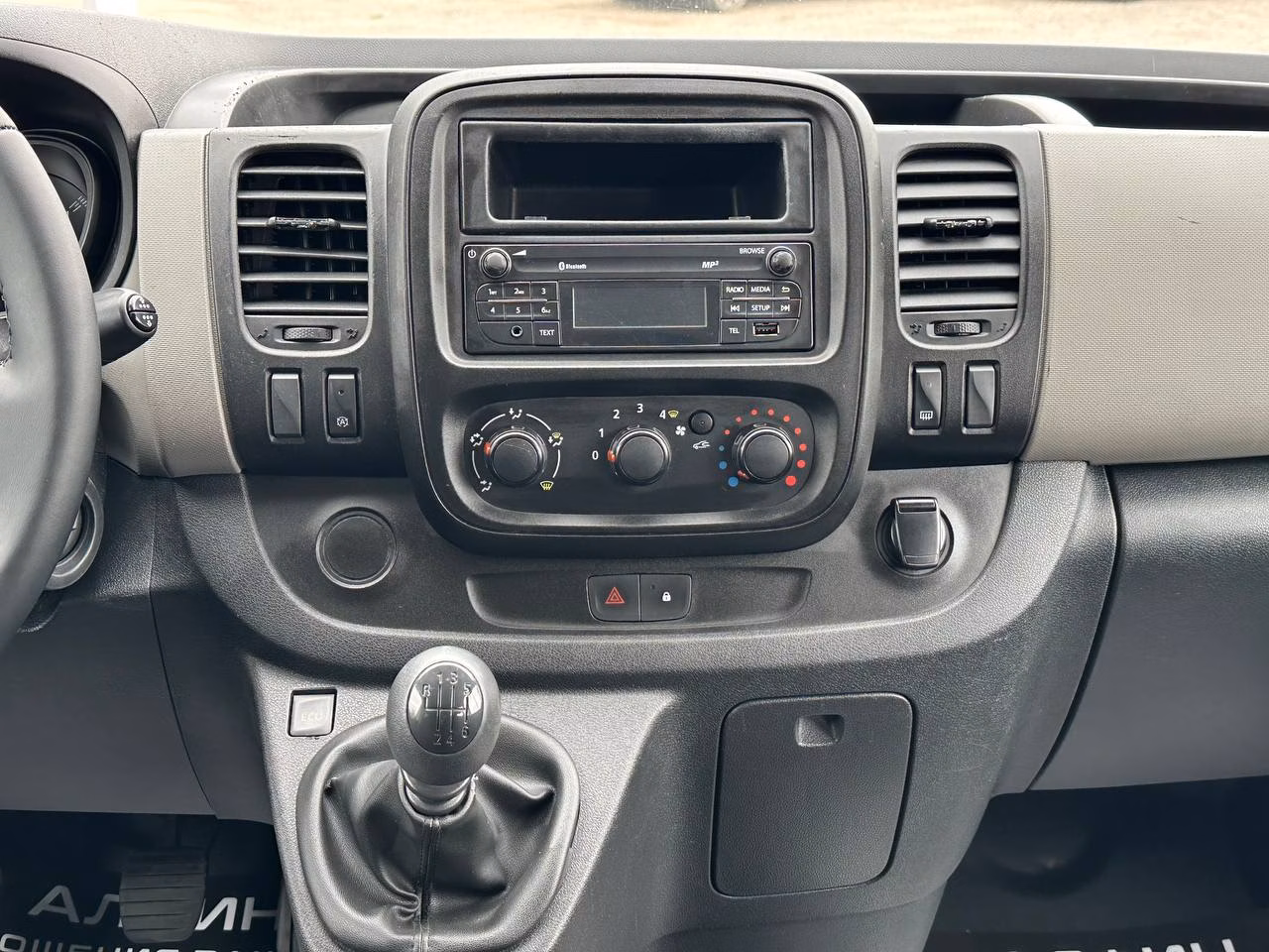 Renault Trafic фото 21