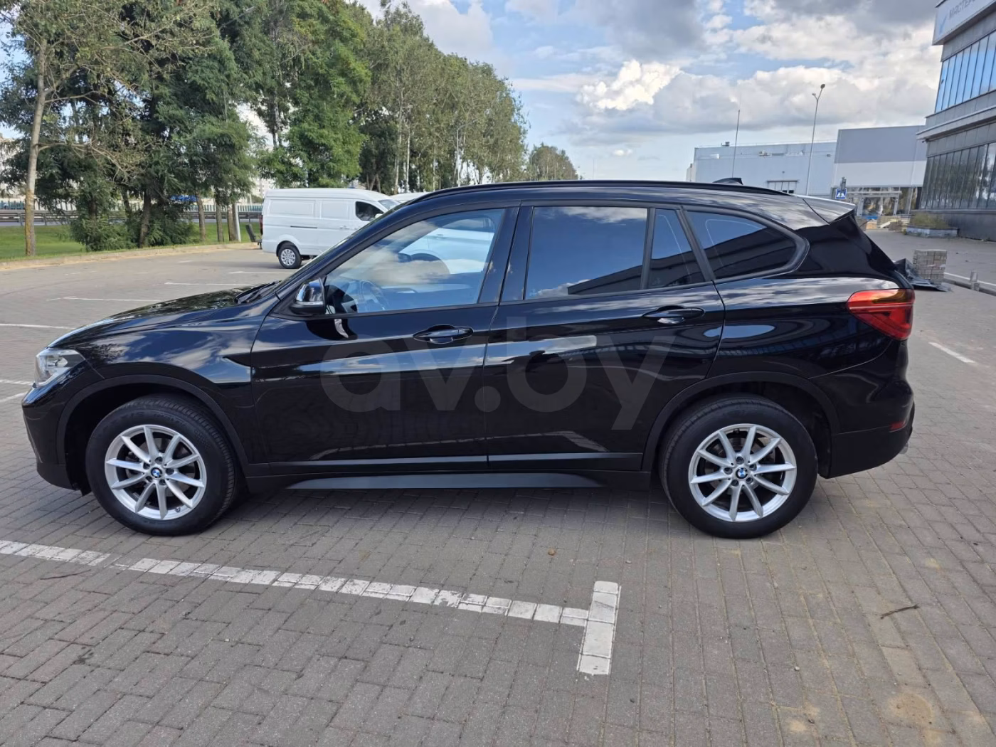 BMW X1 фото 8