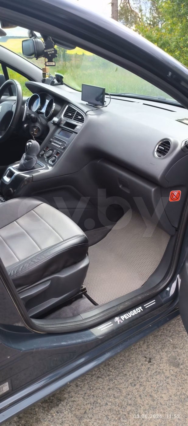 Peugeot 5008 фото 6