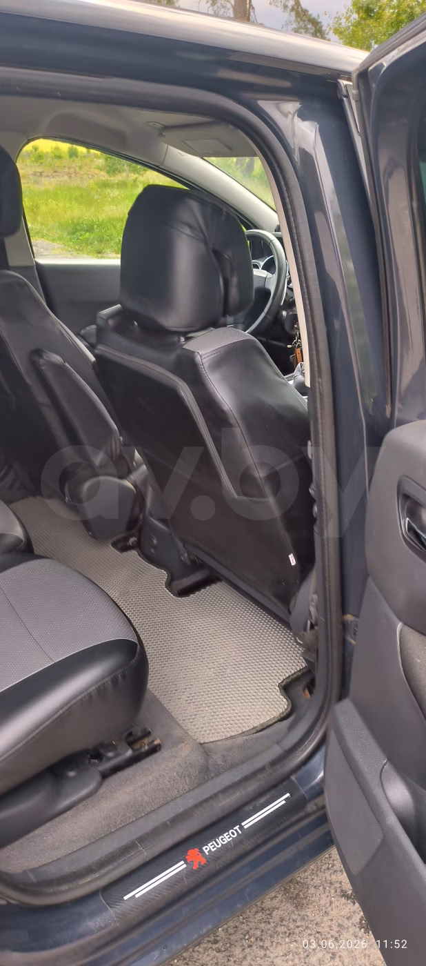 Peugeot 5008 фото 9