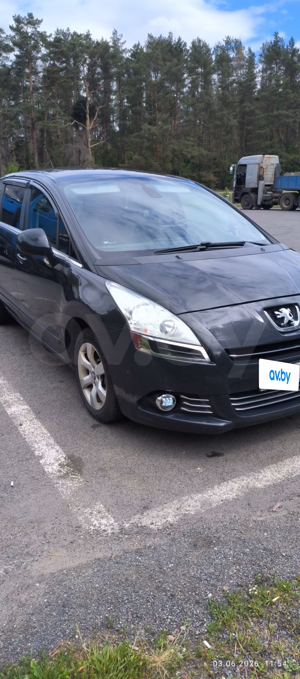 Peugeot 5008 фото 3