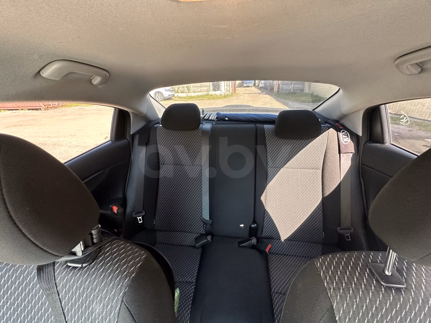 Kia Rio фото 11