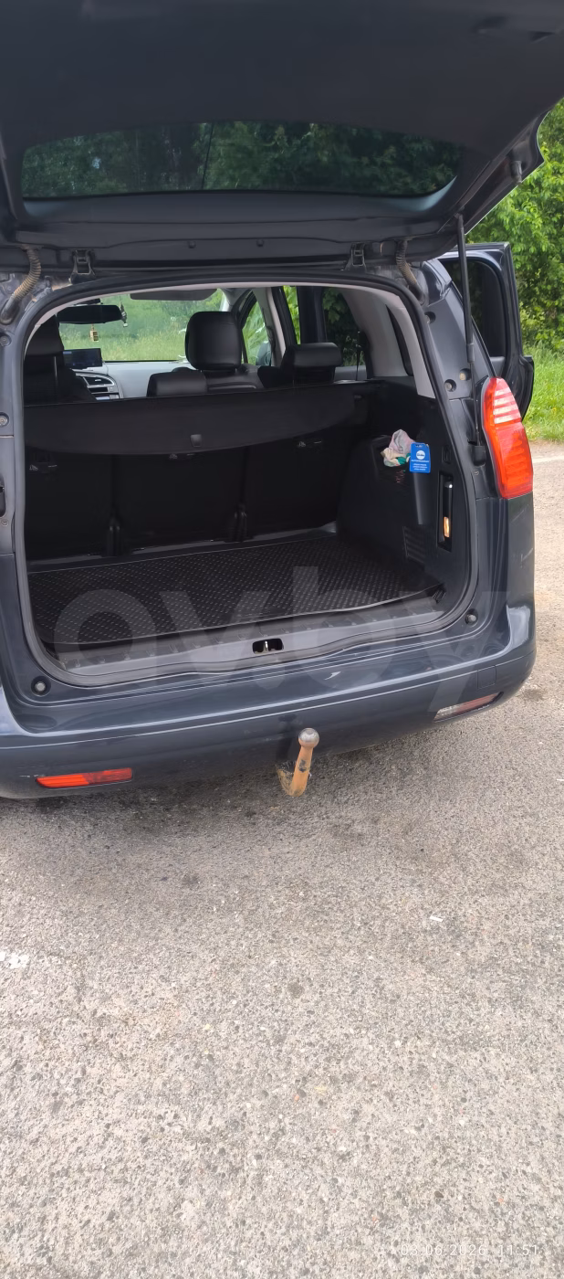 Peugeot 5008 фото 11